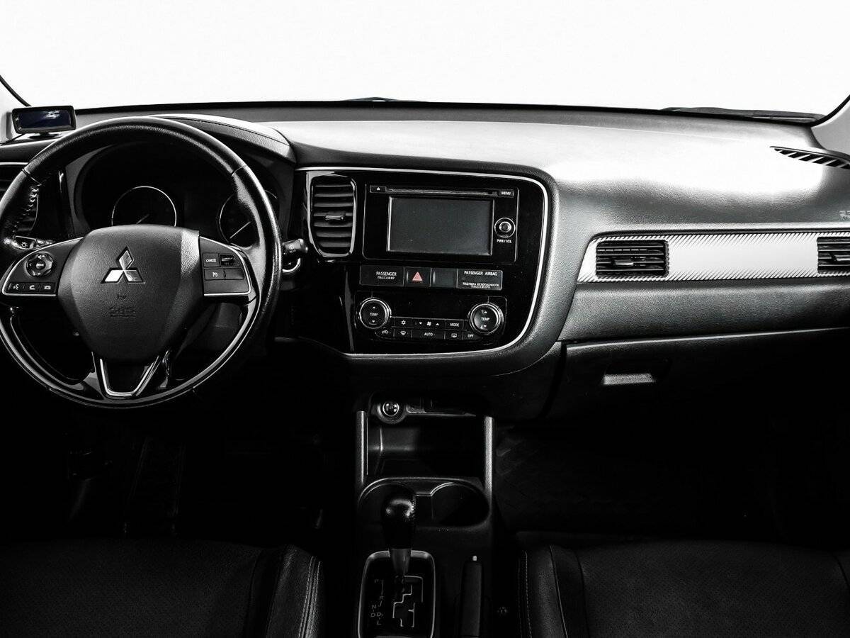Mitsubishi Outlander, 2015 Фото №11