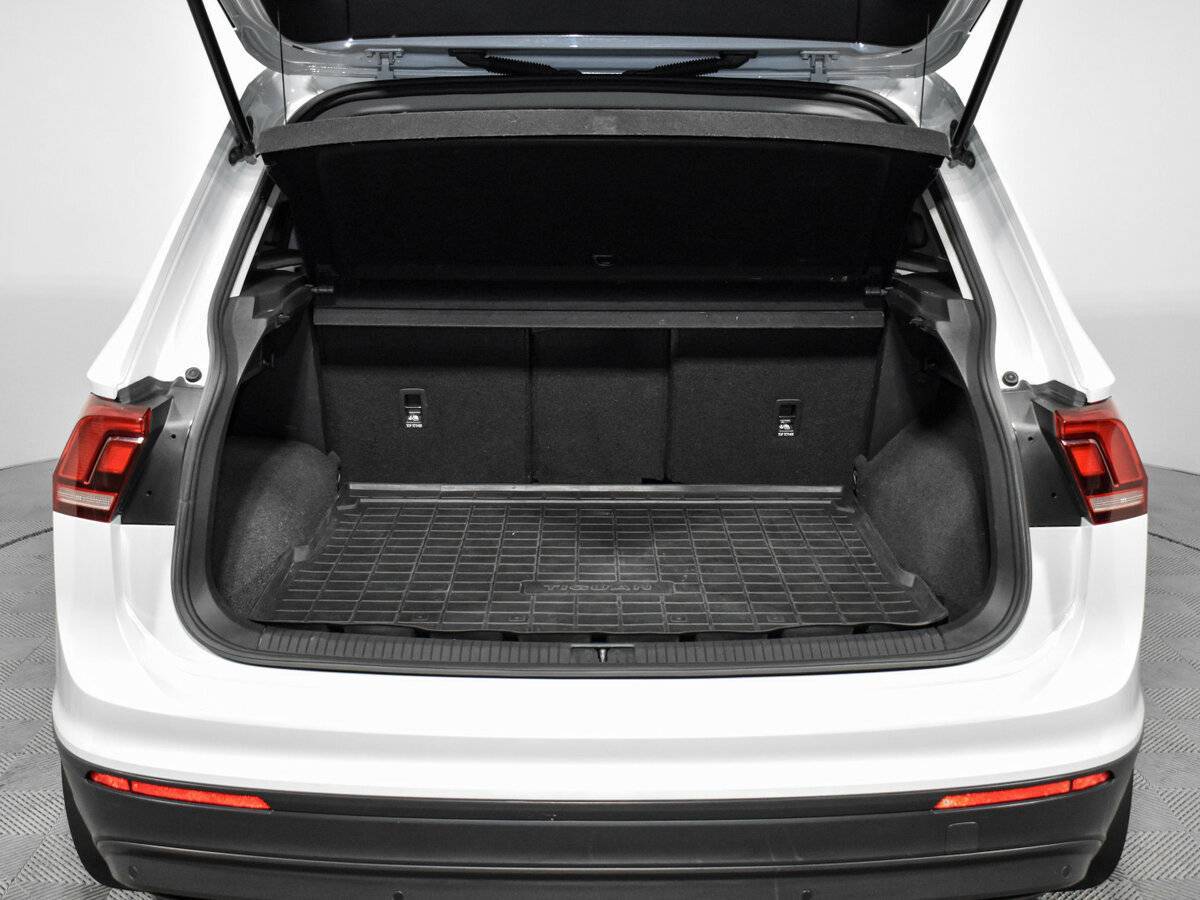 Volkswagen Tiguan, 2019 Фото №20