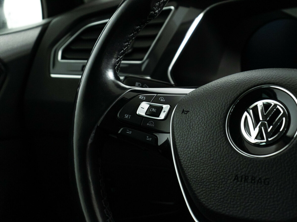 Volkswagen Tiguan II, 2018 Фото №17