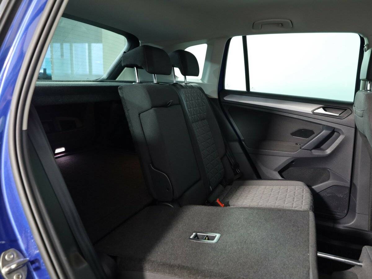 Volkswagen Tiguan II Рестайлинг, 2021 Фото №16