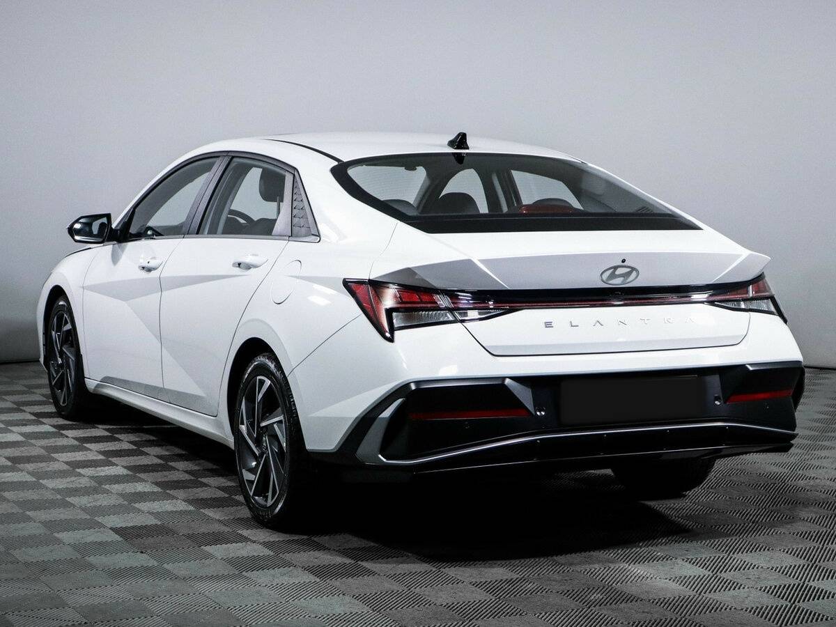 Hyundai Elantra VII (CN7) Рестайлинг, 2023 - 7 800 км. | Фото №7