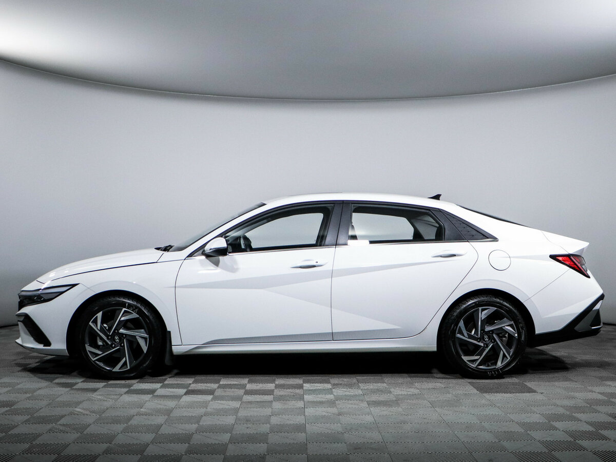 Hyundai Elantra VII (CN7) Рестайлинг, 2023 - 7 800 км. | Фото №8
