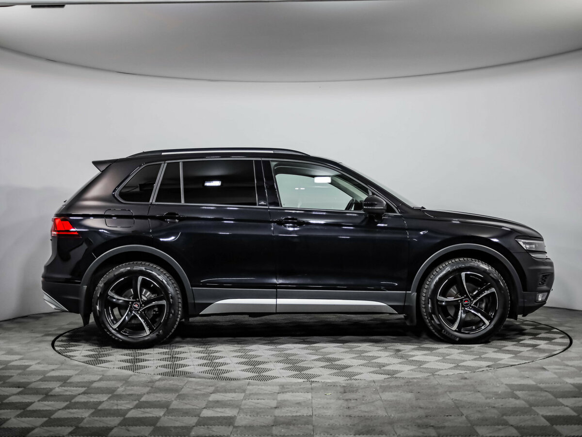 Volkswagen Tiguan II, 2019 - 124 000 км. | Фото №4