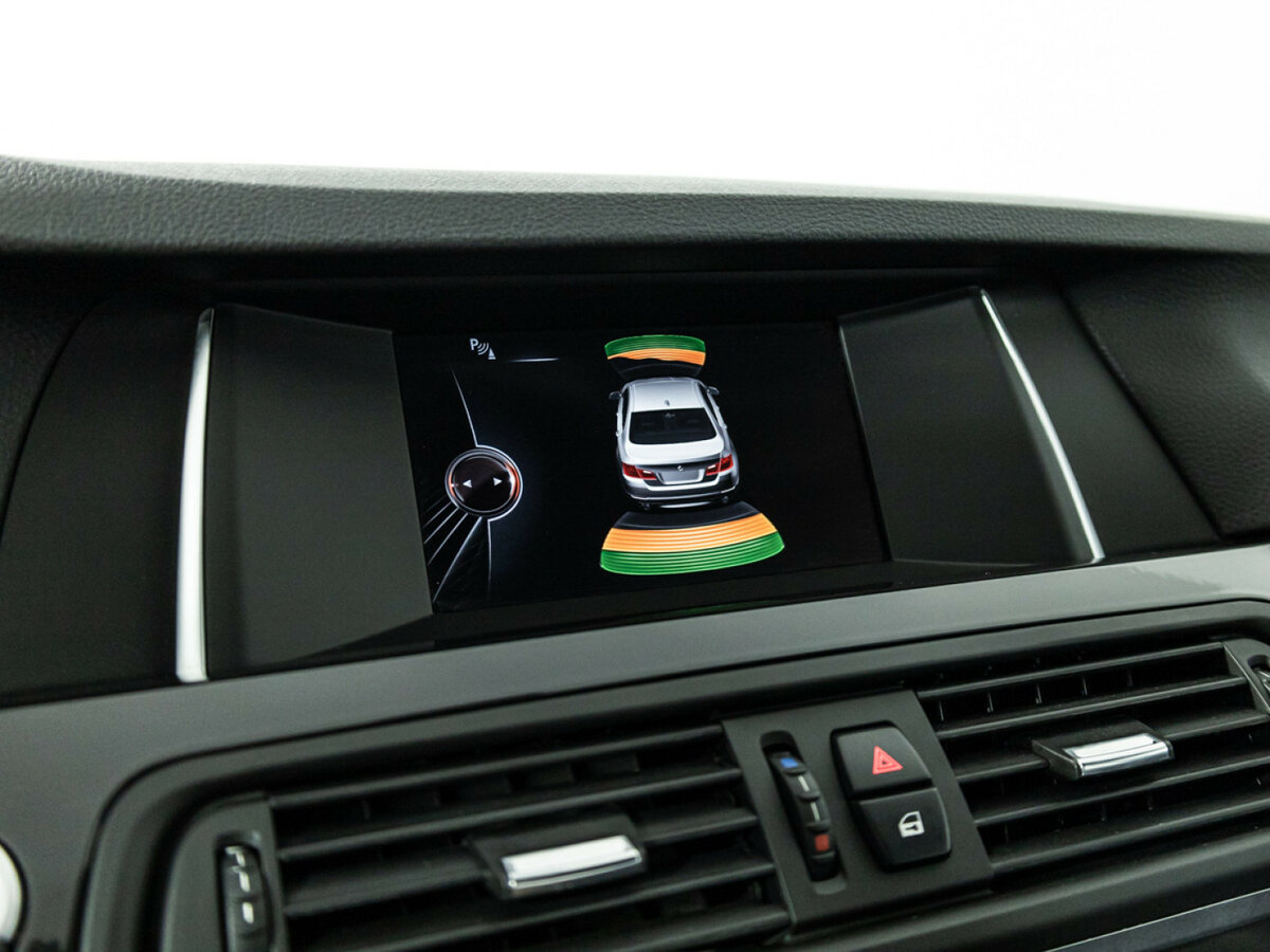 BMW 5 серии 520i VI (F10/F11/F07) Рестайлинг, 2014 Фото №16