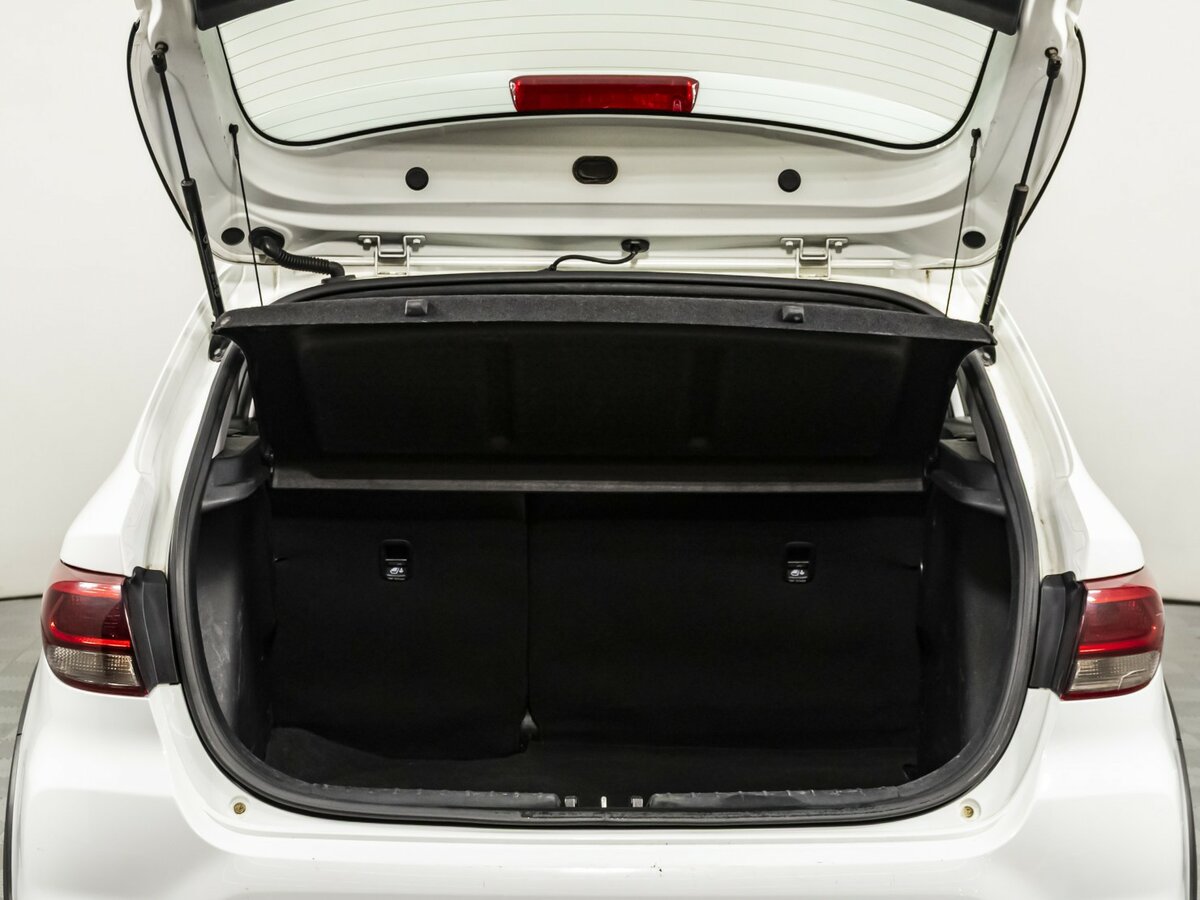 Kia Rio X-Line IV, 2019 Фото №11