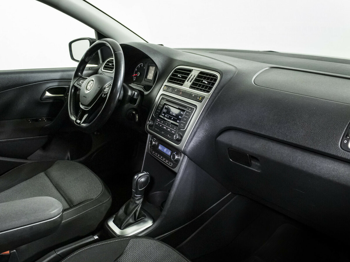Volkswagen Polo V Рестайлинг, 2018 - 98 650 км. | Фото №7