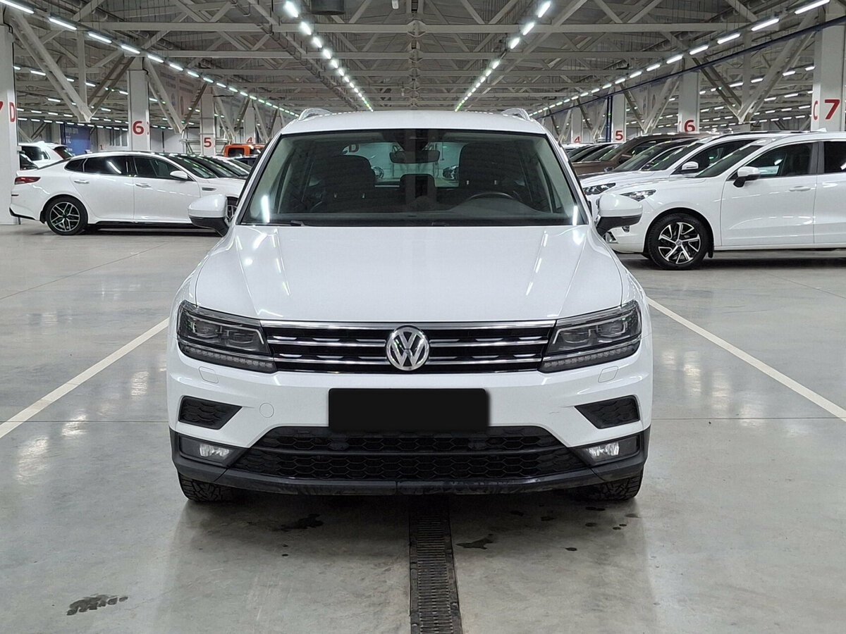 Volkswagen Tiguan II, 2020 - 41 003 км. | Фото №2