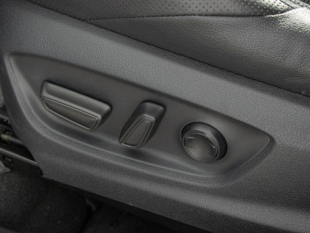 Toyota C-HR I Рестайлинг, 2020 Фото №18