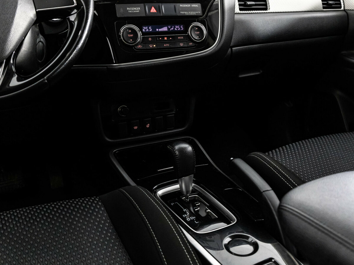 Mitsubishi Outlander III Рестайлинг 2, 2018 Фото №10