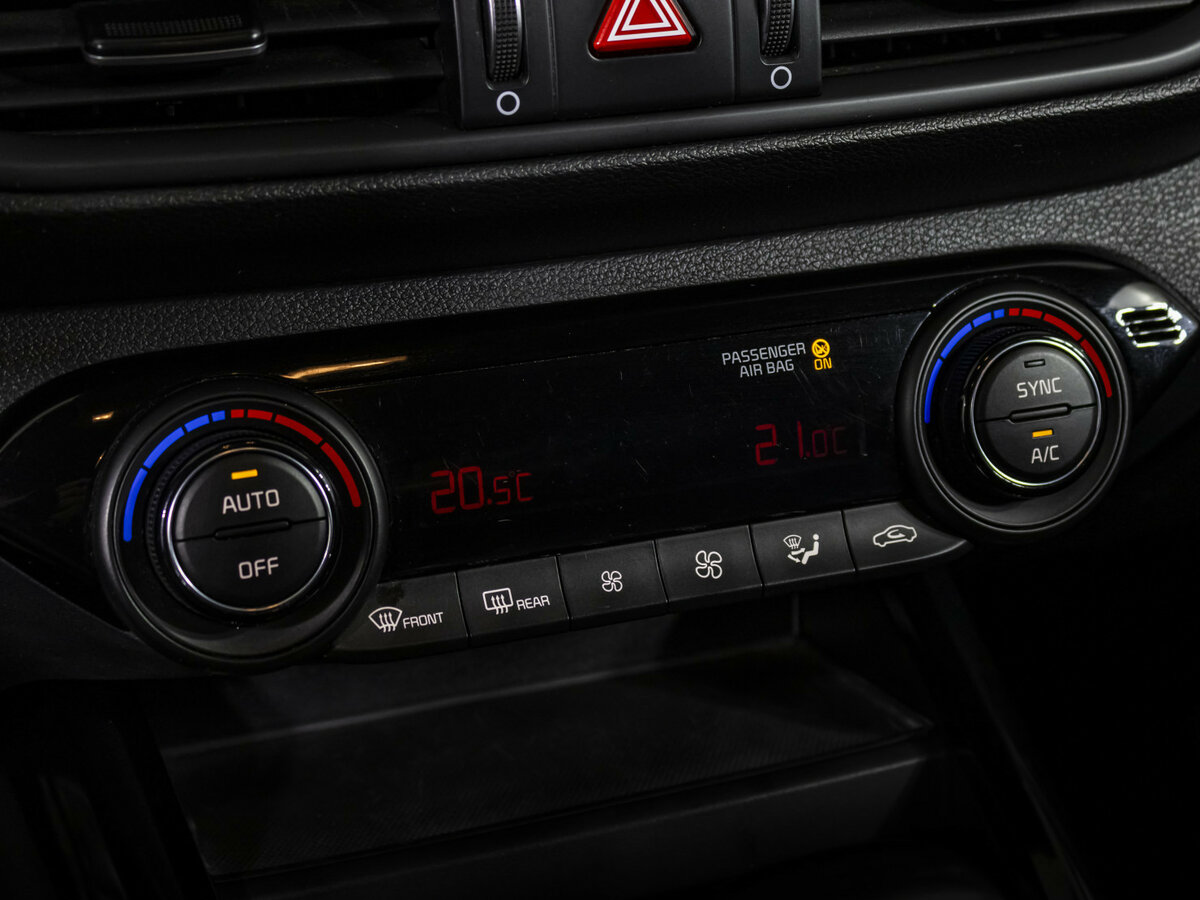 Kia Cerato IV Рестайлинг, 2021 Фото №14