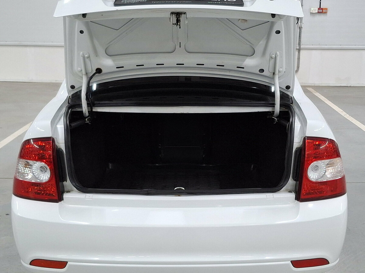 Lada (ВАЗ) Priora I Рестайлинг, 2017 Фото №10