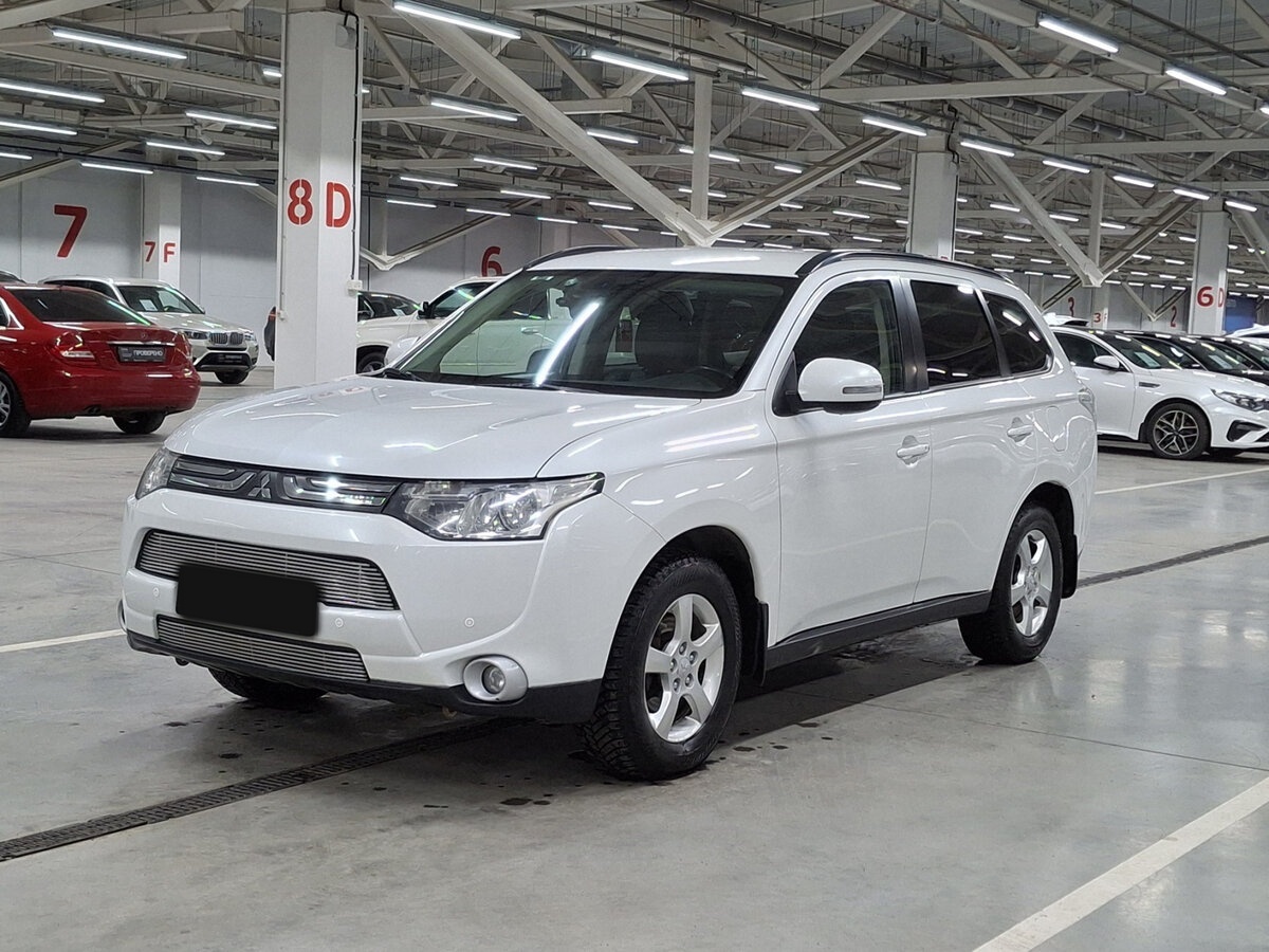 Mitsubishi Outlander III, 2013 - 206 336 км. | Фото №1